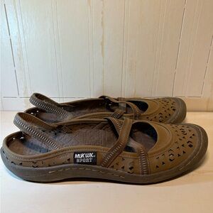 Muk Luks Brown Sandals